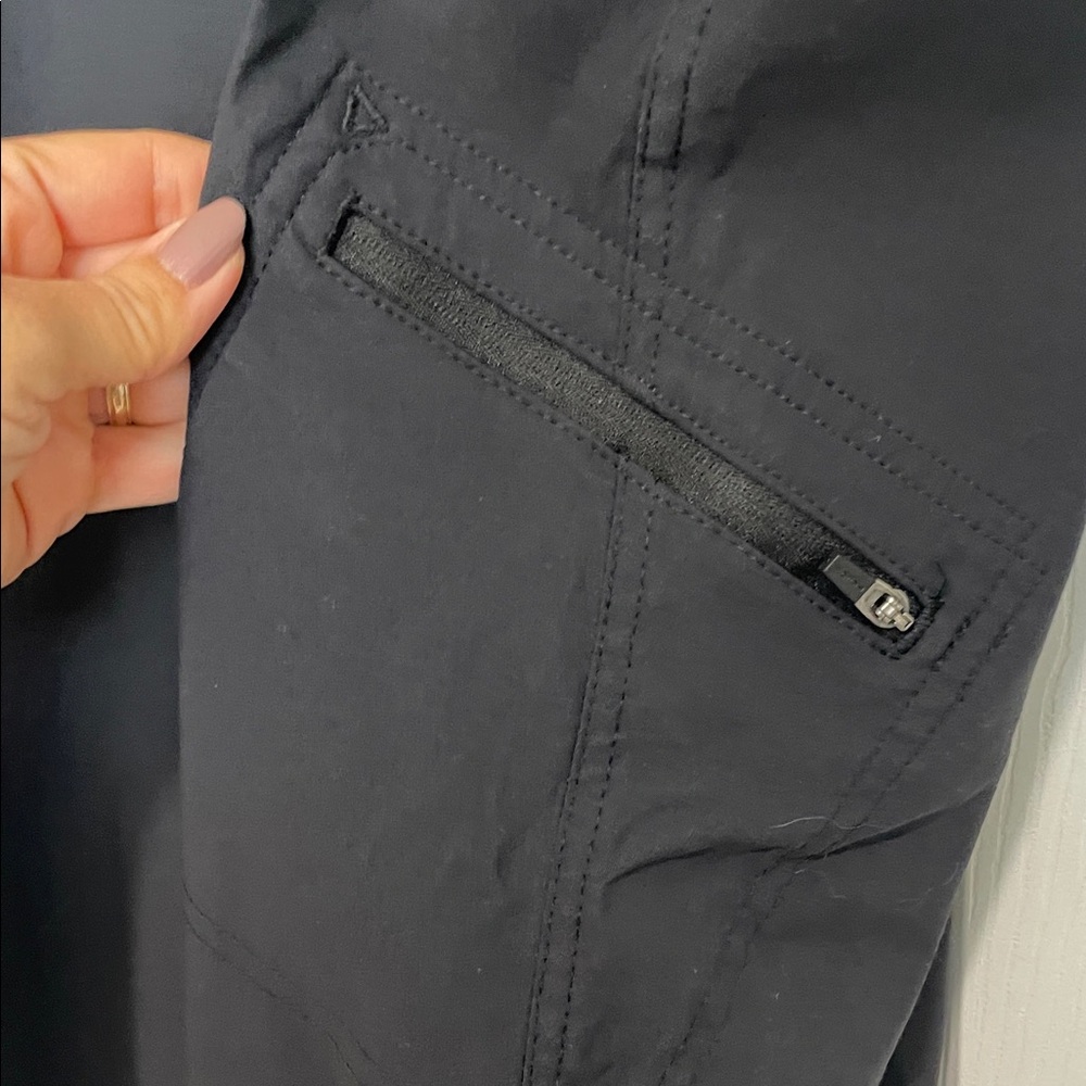 Eddie Bauer Women's Black Cropped Pants - Picture 4 of 14
